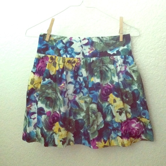 ❌TRADED❌ Forever 21 floral skirt