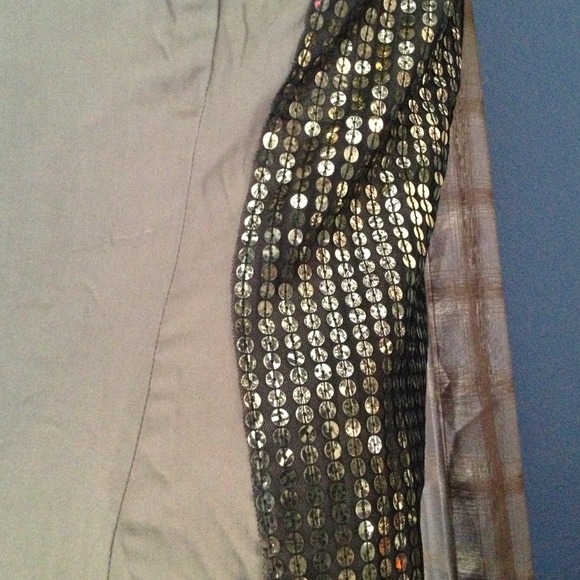 Dress - Picture 4 of 4