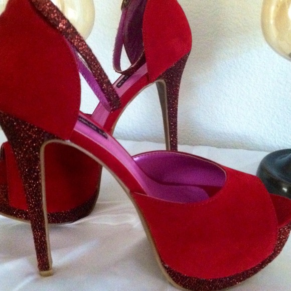 👀SALE!!Rich Red - Picture 2 of 3