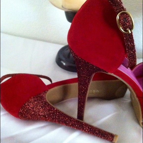 👀SALE!!Rich Red - Picture 3 of 3