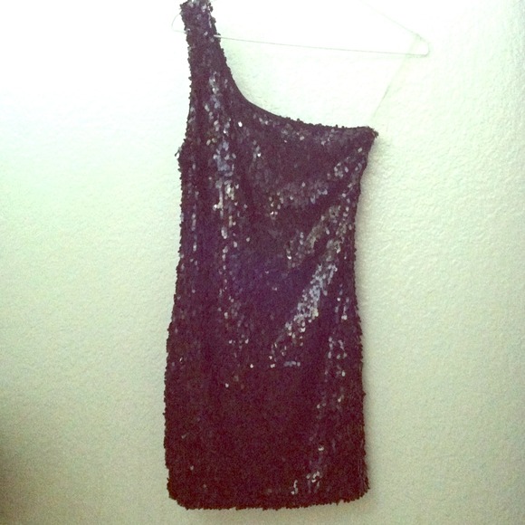 ❌TRADED❌ Forever21 black sequin one shoulder dress