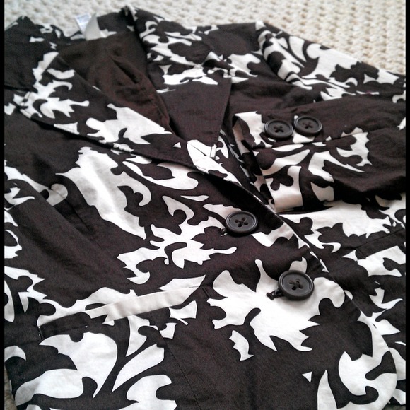 HOST PICK! Patterned jacket - Picture 2 of 3