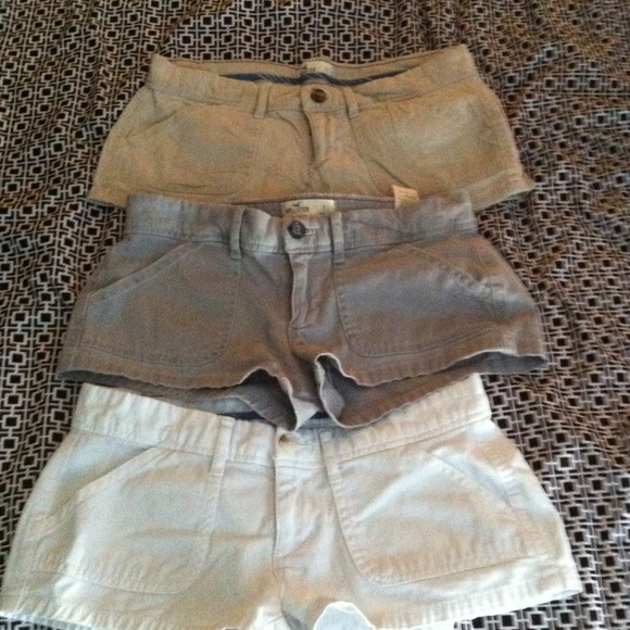 BUNDLE. Hollister shorts! Gently used! ALL SIZE 1!