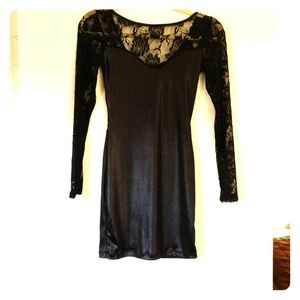 NWOT Black lace dress Size Small