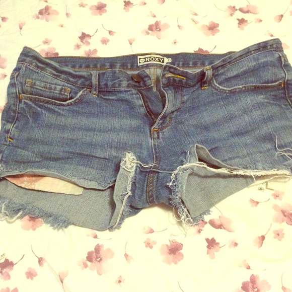 Roxy Denim Shorts - Picture 1 of 2