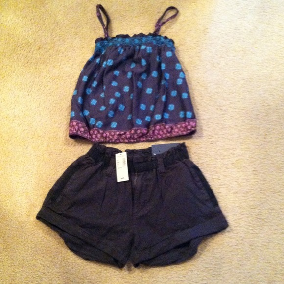 ❌Consignment❌American Eagle short top
