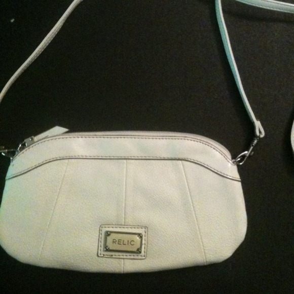White Cute Little Handbag With Shoulder Strap.