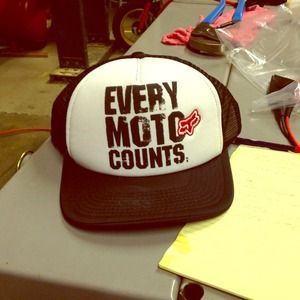 Fox moto counts hat