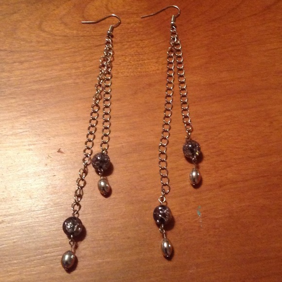 Earring - Picture 2 of 3