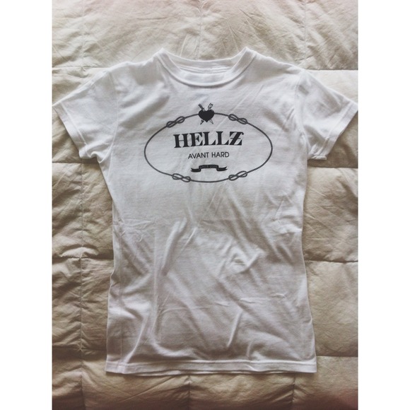 HELLZ AVANT HARD TEE