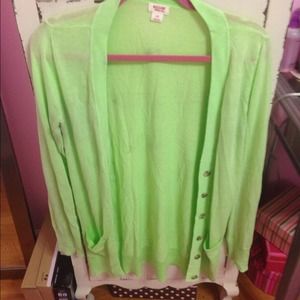 ⛔SOLD⛔ Lime Green Cardigan Size Large