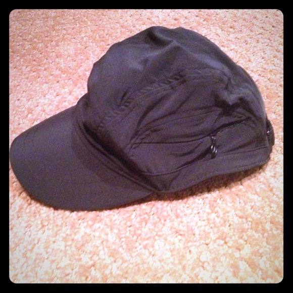 Lululemon hat!