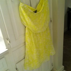 EXPRESS Printed Chiffon Strapless Dress