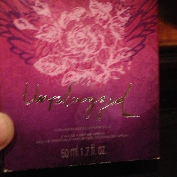 😄😃😀TRADED.    😃Unplugged perfume