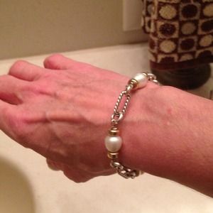 SOLD💯 Authentic David Yurman pearl bracelet👍💕🌟