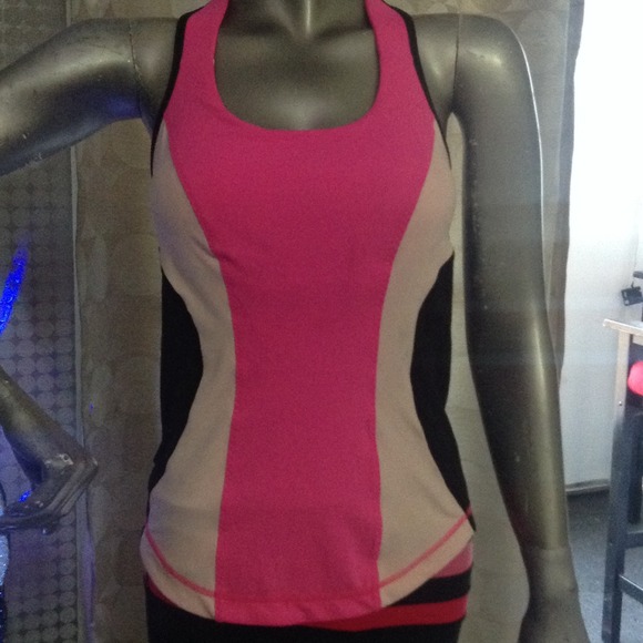 Lulu lemon Tank⭕️⭕️SOLD⭕️⭕️