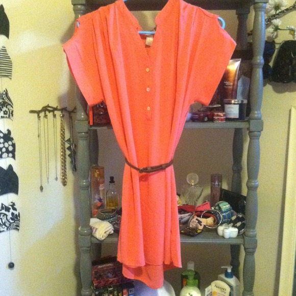 Tunic top with belt