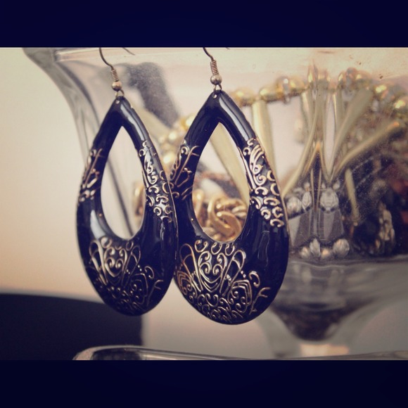Vintage Teardrop Shaped Earrings
