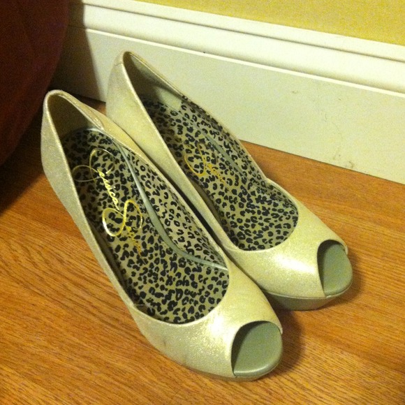 Jessica Simpson Wedges