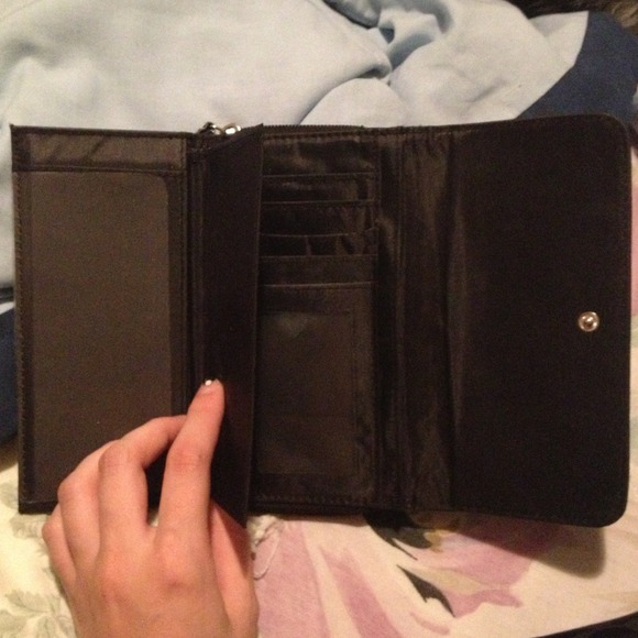 Black Wallet - Picture 3 of 4