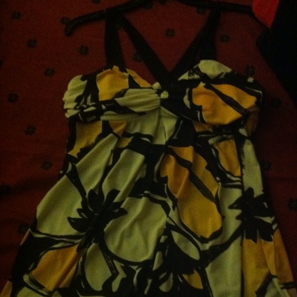Dress - Picture 2 of 3