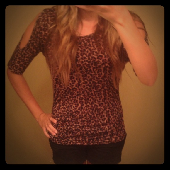 Small Rumor Leopard Top