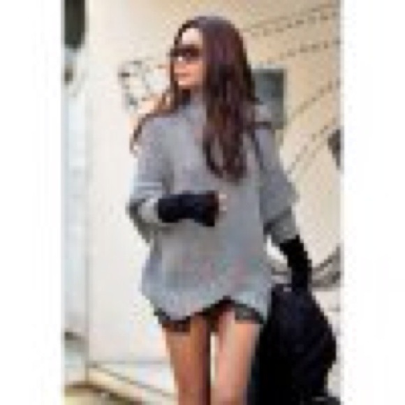 💖NWT💖STAND COLLAR BATWING SWEATER💖