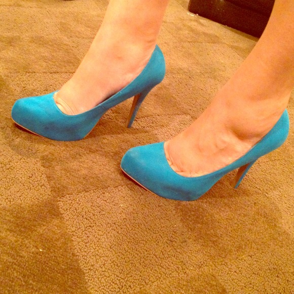 Like new beautiful blue Shoes. Verry confortable