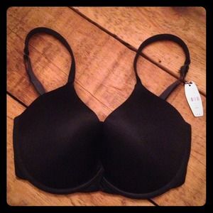 Perfect Victoria's Secret bra - NWT