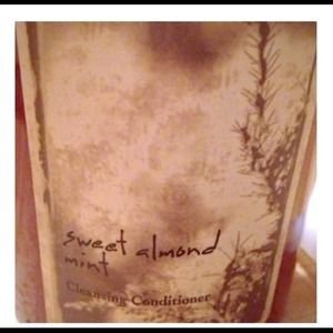 Brand new *WEN* sweet almond mint conditioner