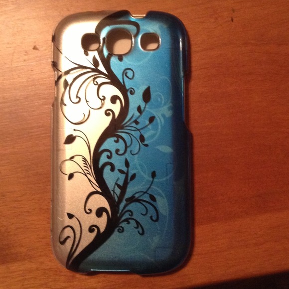 Case - Picture 2 of 3