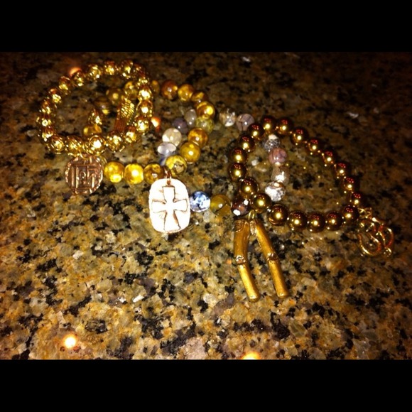 Bracelets - Picture 1 of 1