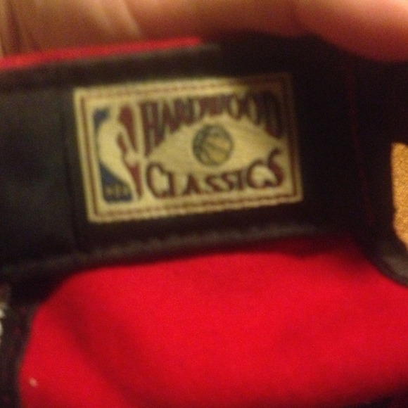 Snap back - Picture 3 of 4