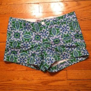 Patterned shorts