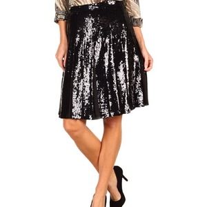 12/14 SALE  BCBGMAXAZARIA Edna skirt