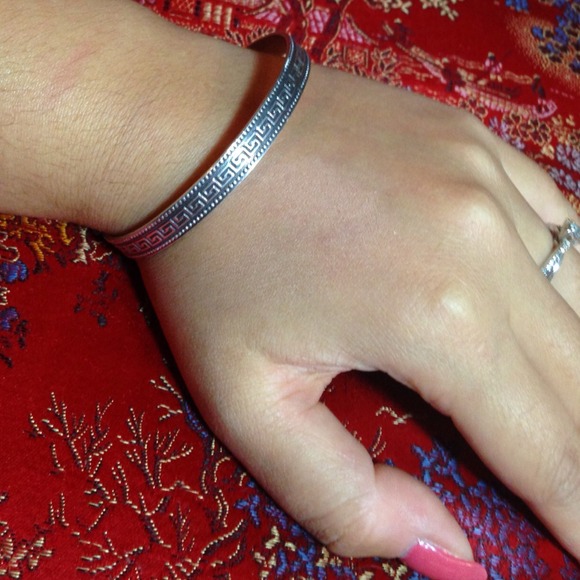 Beautiful Greek Inspired Bangle - Picture 3 of 4
