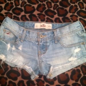 Light jeans shorts distressed