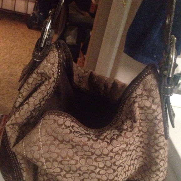 Authentic Coach - Picture 2 of 3