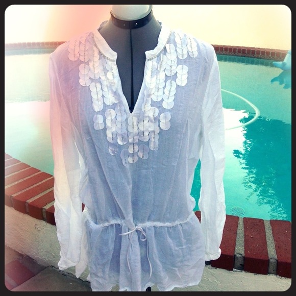 ❗️SOLD❗️Calvin Klein Cute Cover-Up!