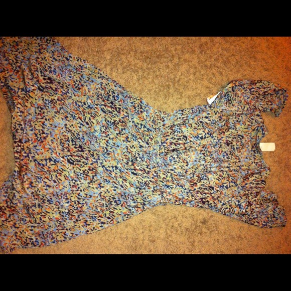 Dress - Picture 2 of 2