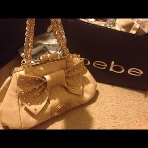 😍Bebe stud bow bag😍