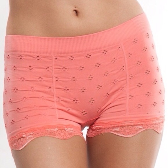 ❌❌SOLD ON EBAY❌❌Eyelet boyshort