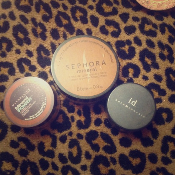 Setting powders. (Dark)