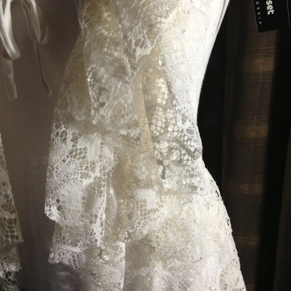 Top - Picture 4 of 4