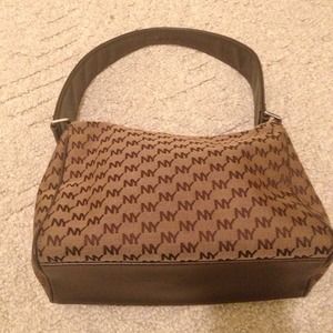 Small New York & Co Purse