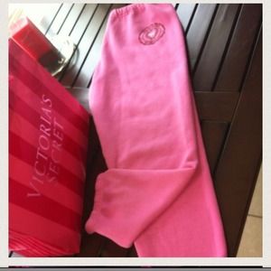 Trade for @ ladyley- 4 item bundle!