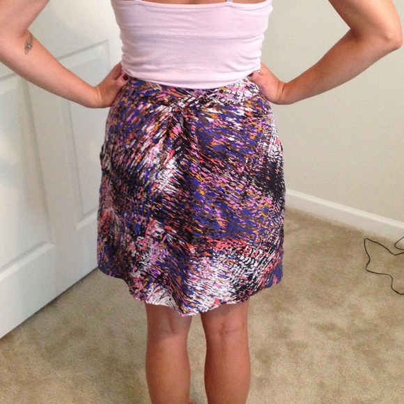 Abstract Print Skirt - Picture 2 of 4