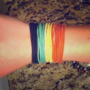 RASTA STRING BRACELET