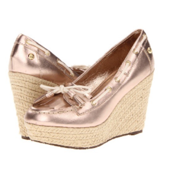 Wedge shoes