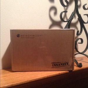 INSANITY 60 Day Workoit Shaun T 10 DVD NIB.